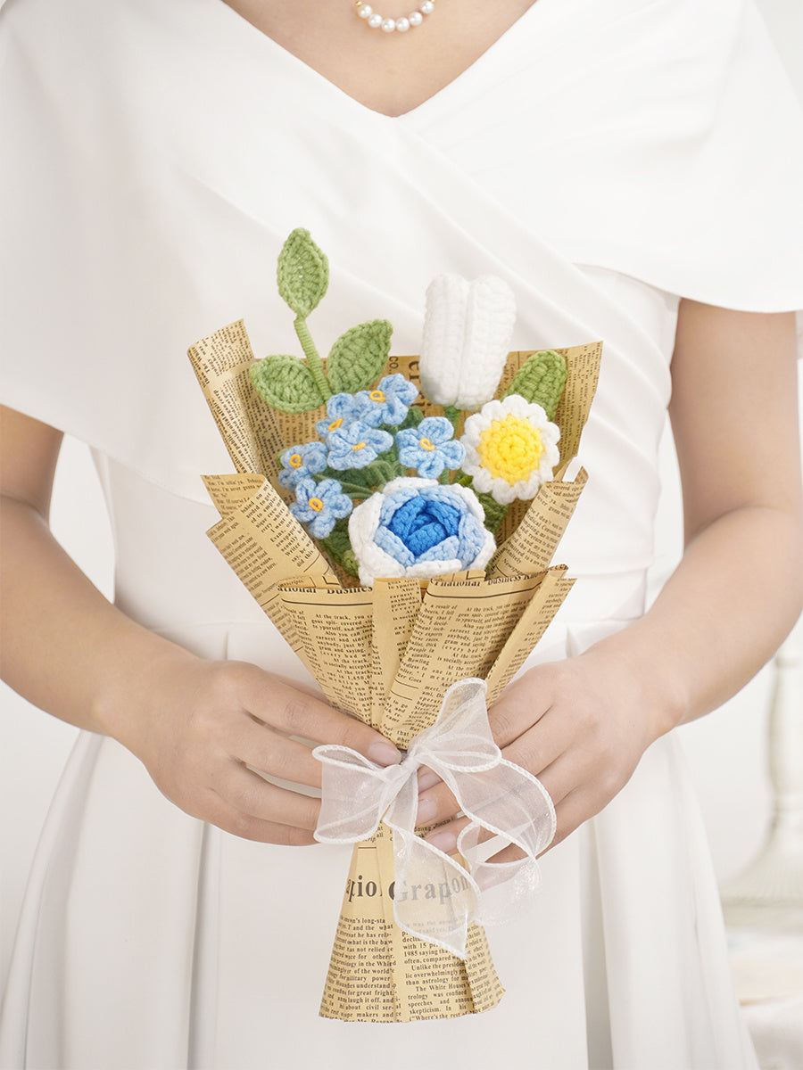 blue rose bouquet